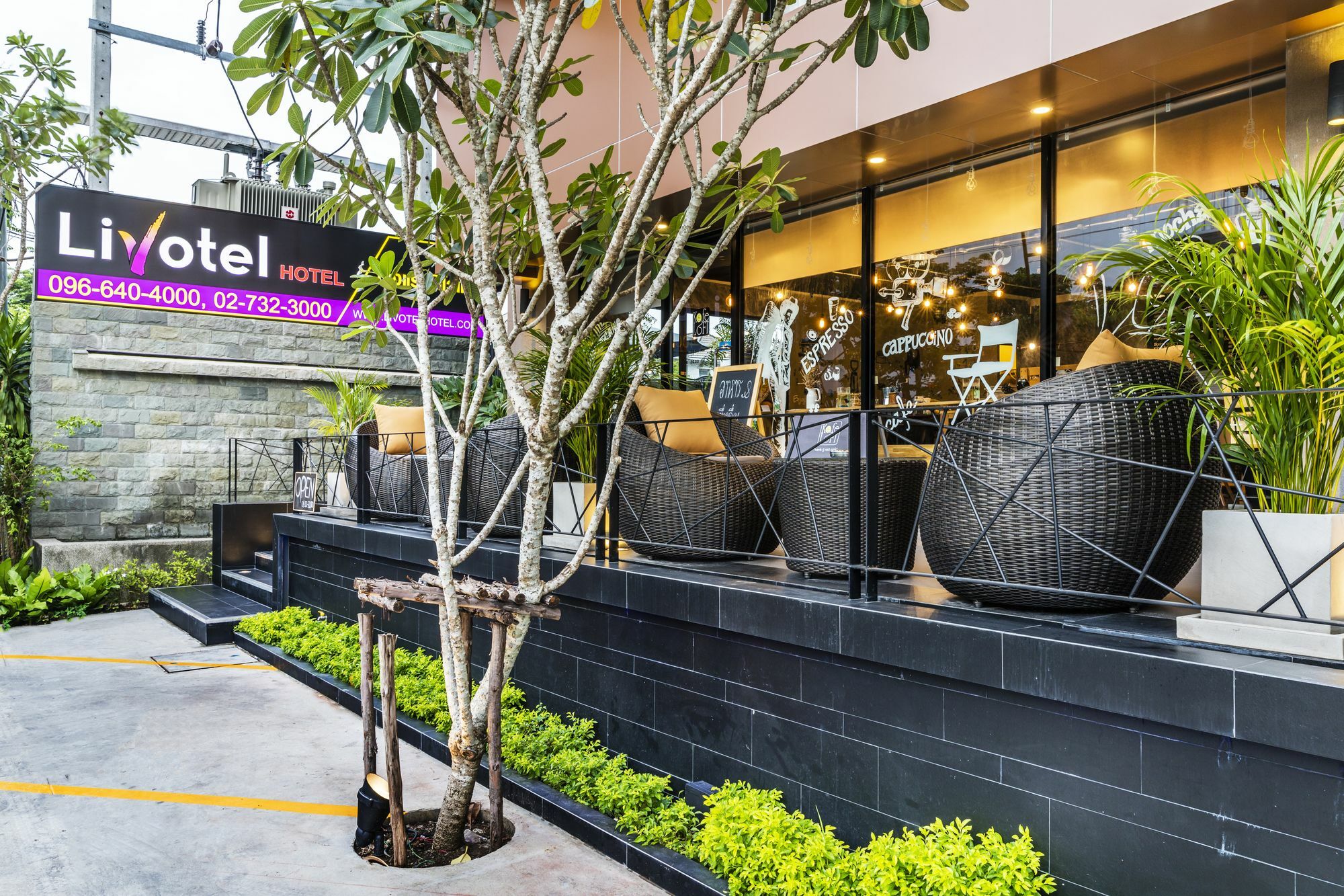 Livotel Hotel Hua Mak Banguecoque Exterior foto