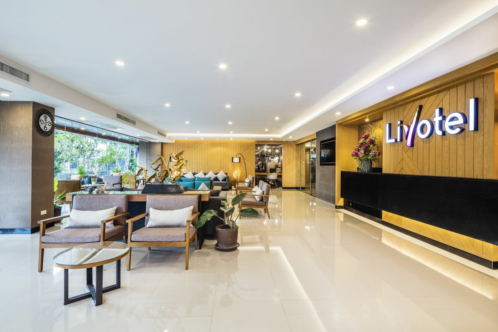 Livotel Hotel Hua Mak Banguecoque Exterior foto