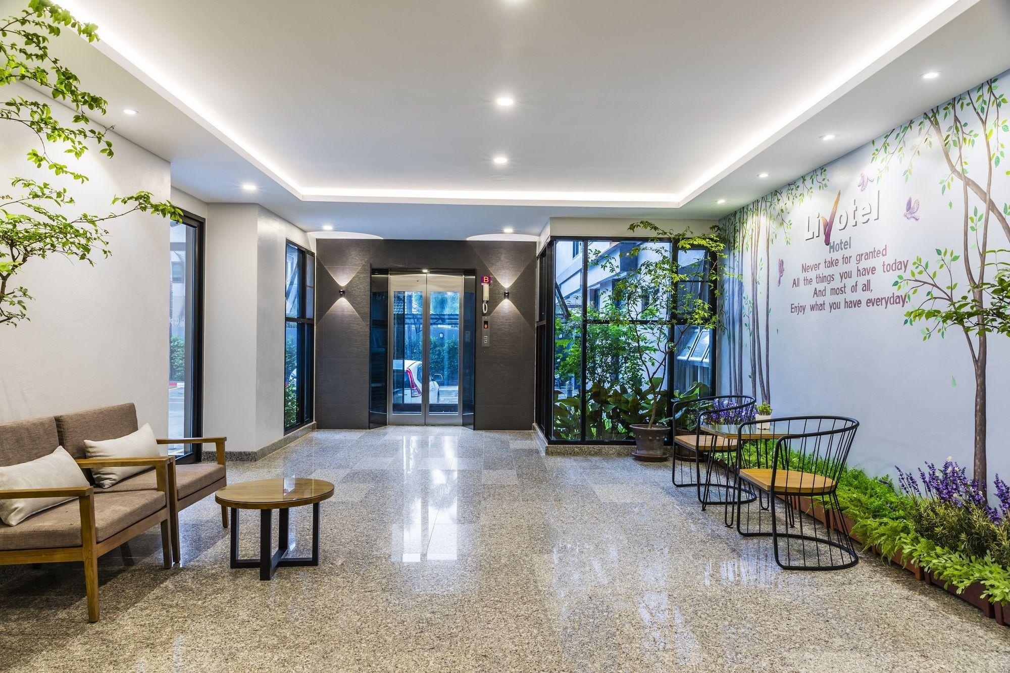 Livotel Hotel Hua Mak Banguecoque Exterior foto